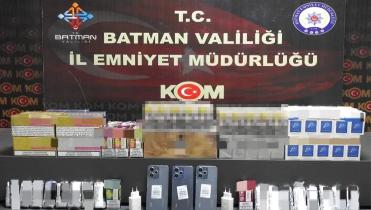 Batman’da otobüste yapılan aramada 290 paket gümrük kaçağı sigara ele geçirildi