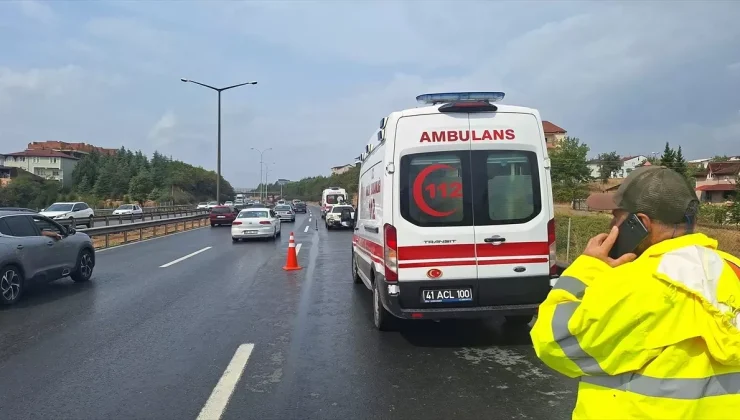 Anadolu Otoyolu’nda zincirleme kaza: 2’si çocuk 7 kişi yaralandı