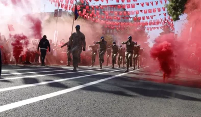 Doğu ve Güneydoğu’da ‘Cumhuriyet’ coşkusu